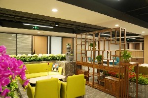 杭(hang)機股份總(zong)部辦公環(huan)境