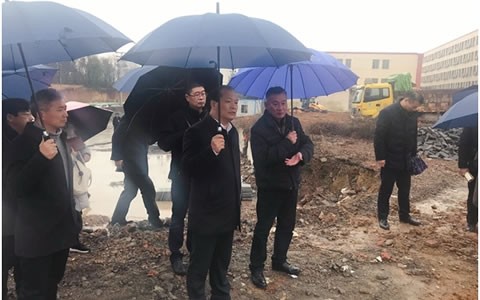 浦(pu)江縣委(wěi)書記程(cheng)天雲調(diao)研杭機(ji)建設項(xiang)目