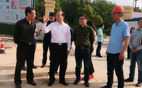 浦江(jiang)縣委書(shū)記程天(tian)雲視察(chá)杭機新(xin)廠區建(jiàn)設情況(kuang)